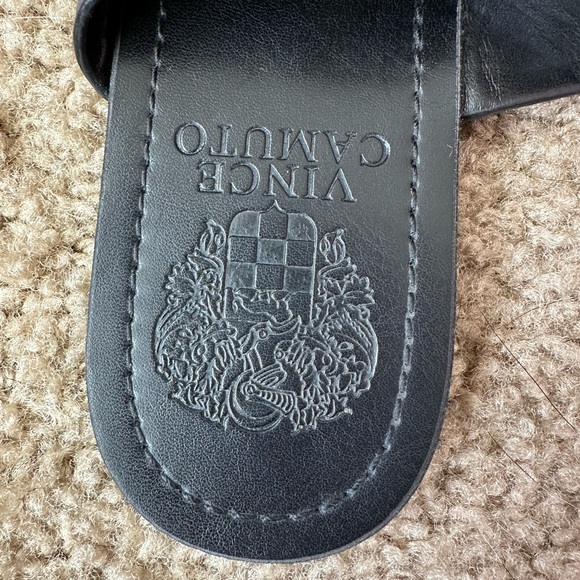 Vince Camuto women’s Tado black slip on leather sandal w/ adjustable buckle 7.5 - Picture 4 of 8